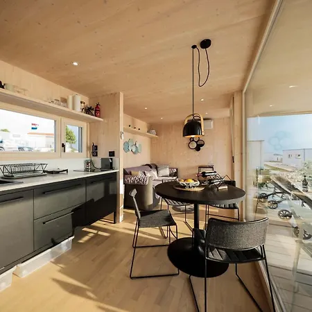 Buqez Eco - Beach 3 - Seaview Drage