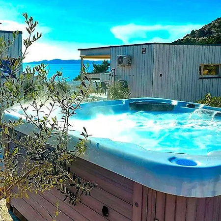 Buqez Eco - Beach 3 - Seaview Villa